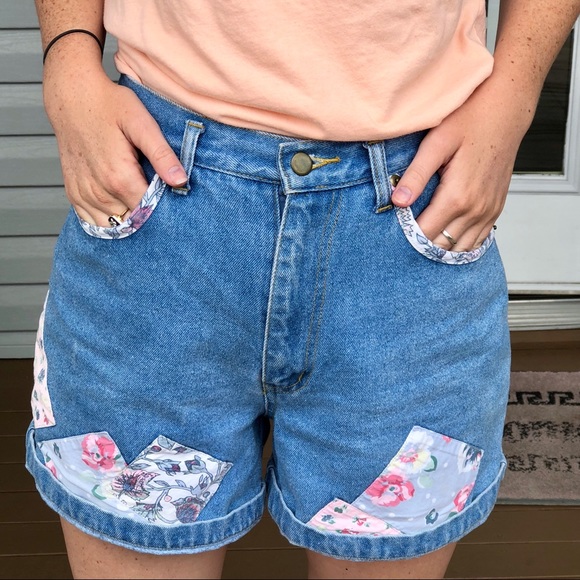 VINTAGE Patchwork Mom Jean Short - Picture 6 of 7